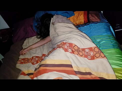 ❤️ Stiefson beréiert seng jonk Stéifmamm wärend hatt schléift. ️❌ Hausgemachte Porno op lb.porn-tub-sexer.ru ️❤